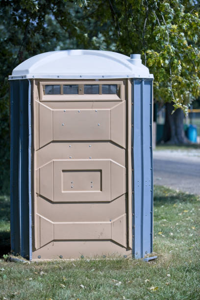 Best Porta potty rental near me  in Elfers, FL